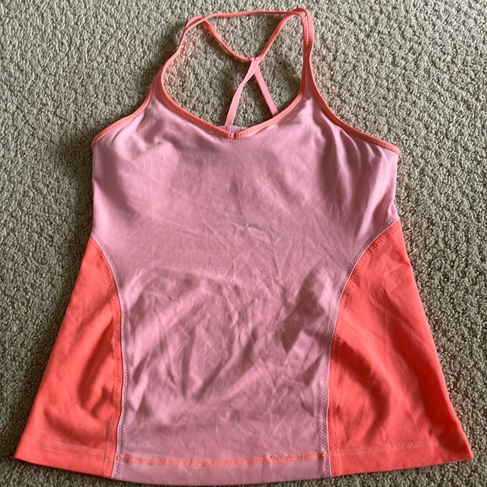 Lululemon tank